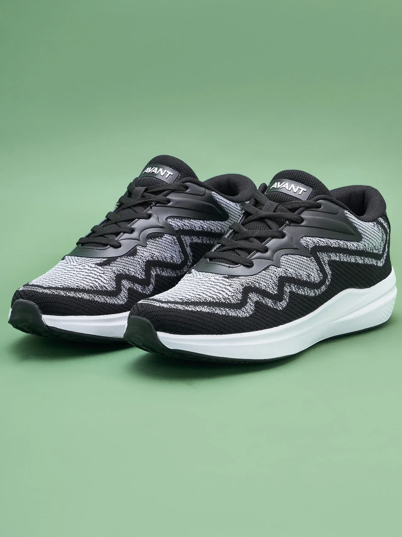 Avant Men's GripUp Running Shoes - Black/White